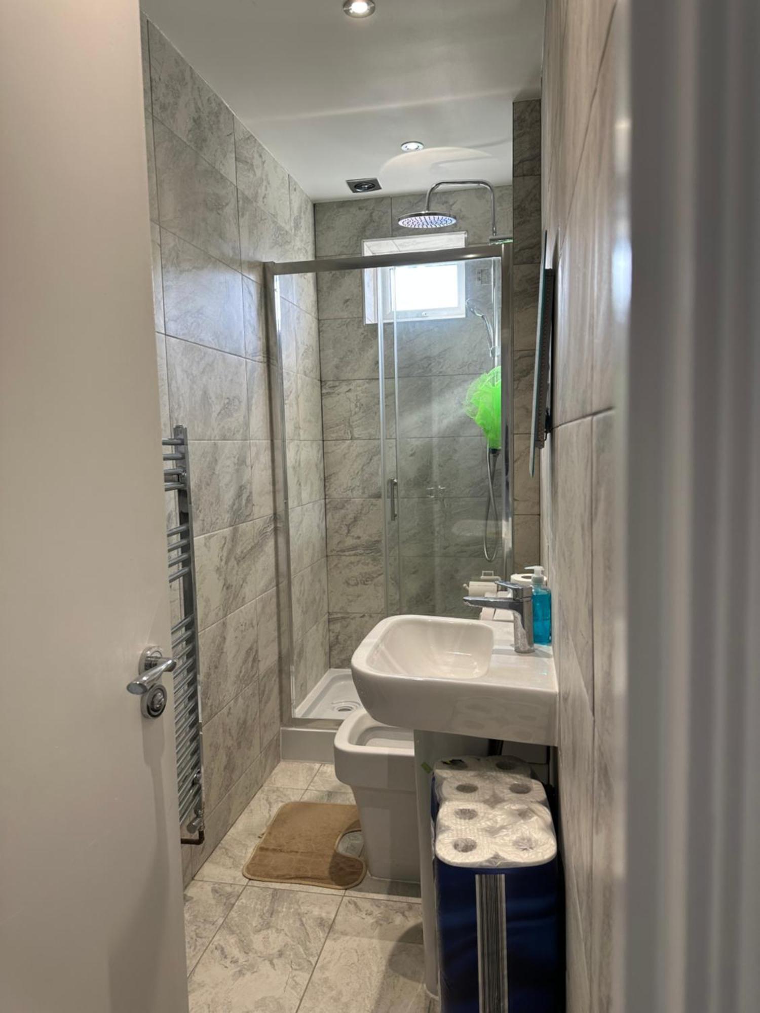 Luxury Ensuite Studio In Crayford Dartford Bexley London With Full Kitchen And Side Garden Alleyway Entrance Erith Exterior foto